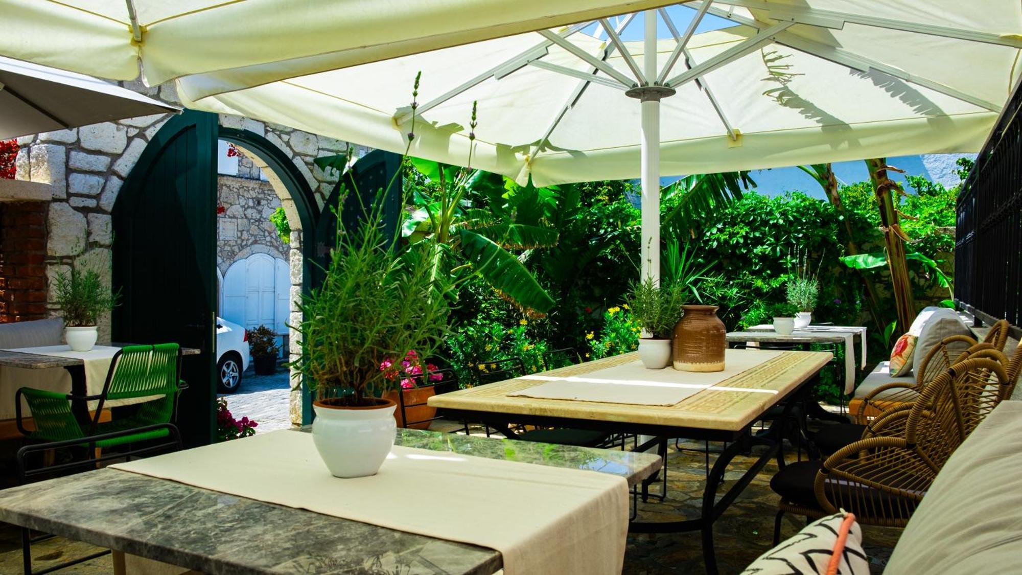 Pom Alacati Boutique Otel Çeşme Eksteriør bilde